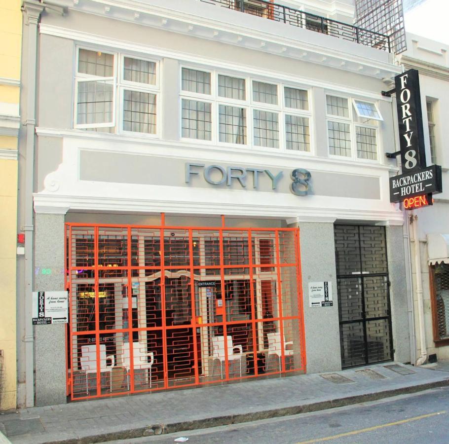 Forty8 Backpackers Hotel Кейптаун Екстериор снимка
