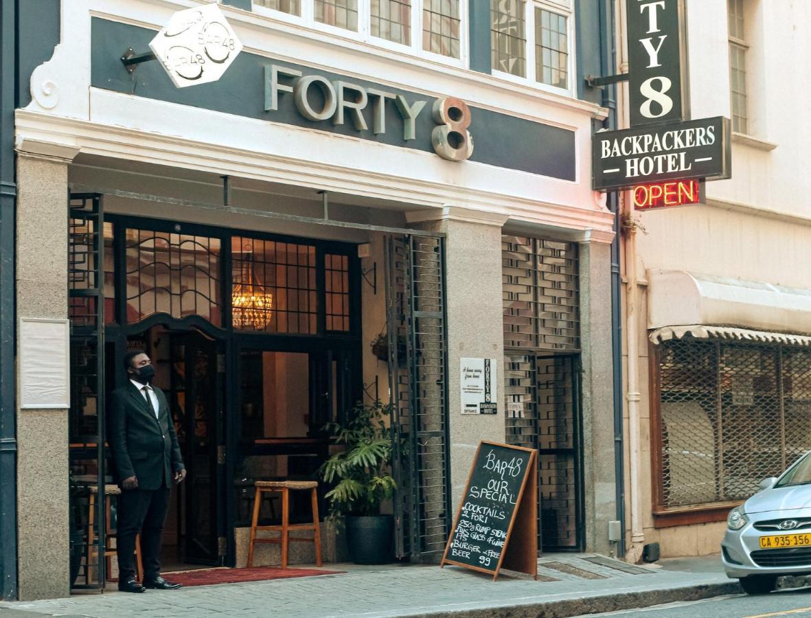 Forty8 Backpackers Hotel Кейптаун Екстериор снимка
