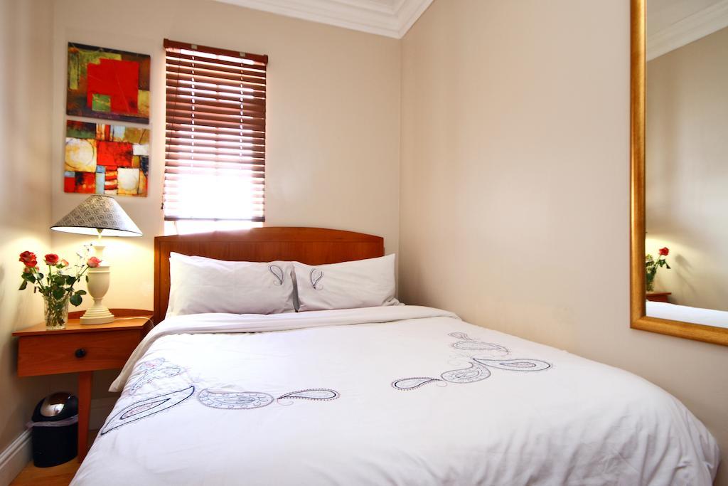 Forty8 Backpackers Hotel Кейптаун Стая снимка
