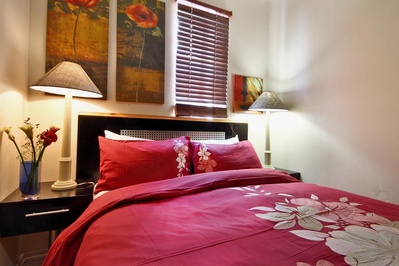 Forty8 Backpackers Hotel Кейптаун Екстериор снимка