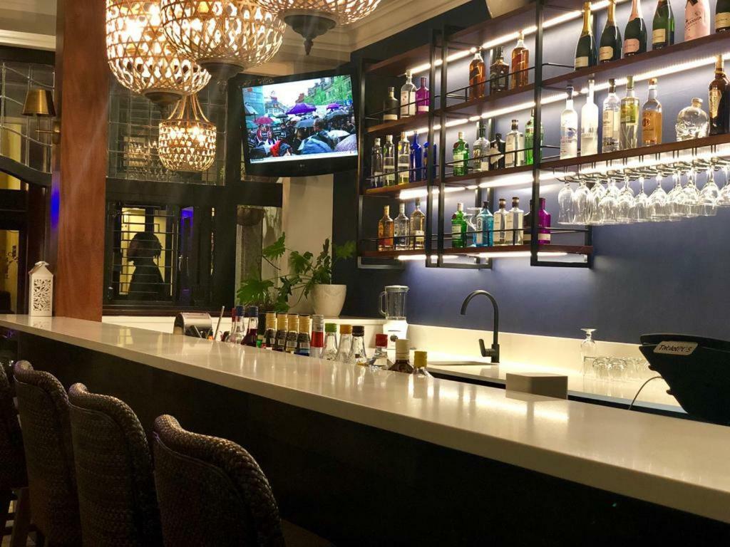 Forty8 Backpackers Hotel Кейптаун Екстериор снимка